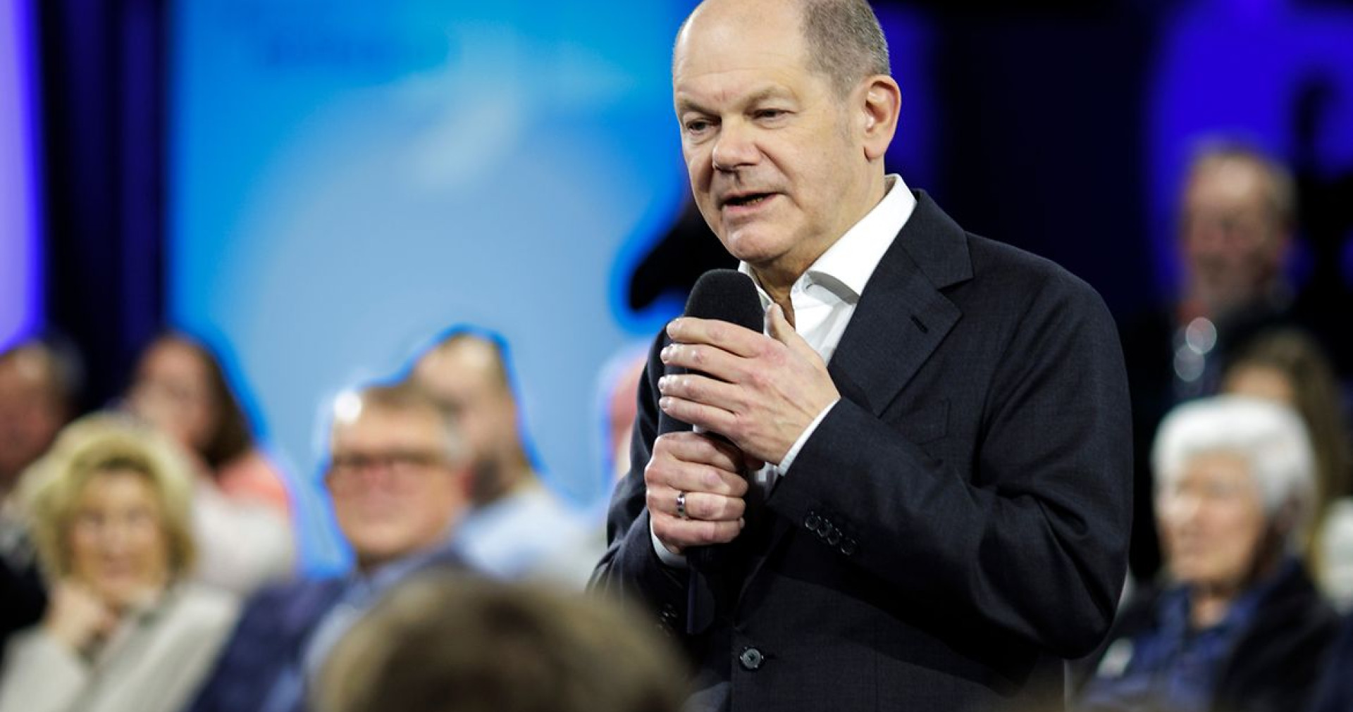 Kanzler Scholz zu Gast bei 'phoenix unter 3'